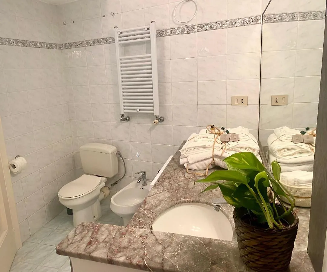 Two-Room Apartment Larocca-Trastevere Rome